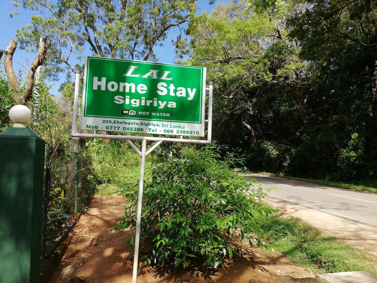 Lal Home Stay Sigiriya Esterno foto